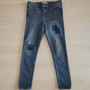 Hollister Women's High-Rise Skinny Jeans with Patchwork Detail Size 9R